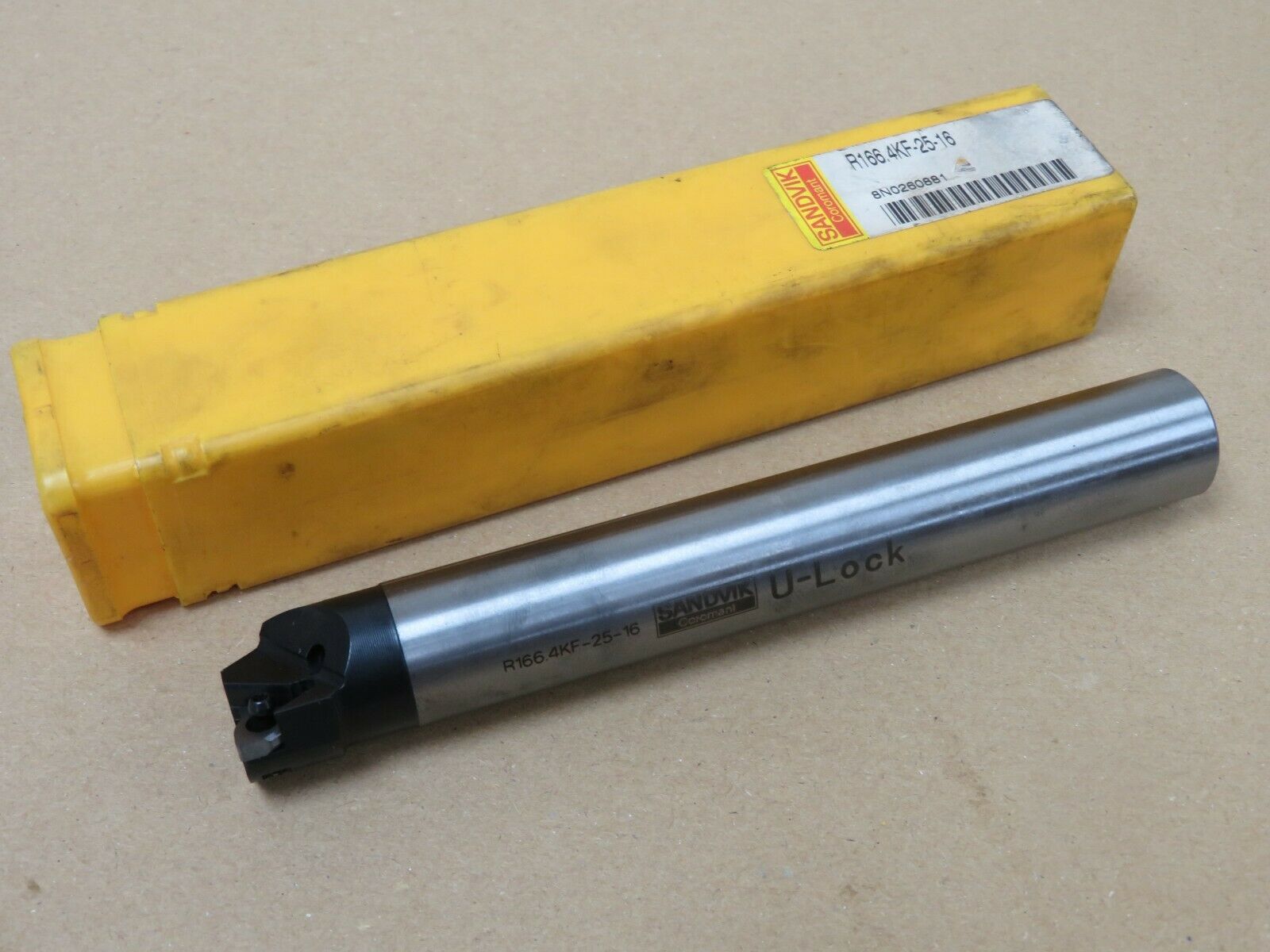 New Sandvik R166.4KF2516 U Lock Right Hand Internal Threading Bar