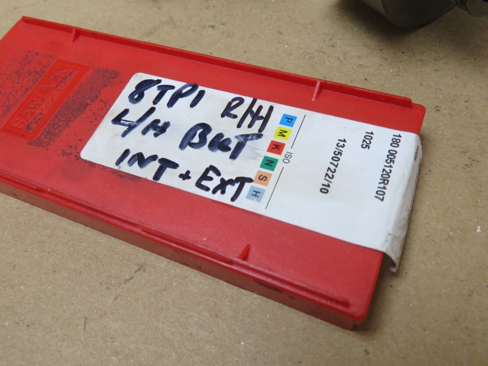 Sandvik 8TPI Buttress Left & Right Hand Internal & External Threading